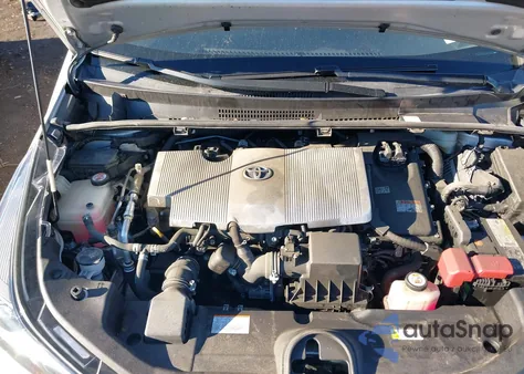 2020 Toyota Prius Xle z USA, uszkodzony, nr VIN JTDKARFU9L3117079